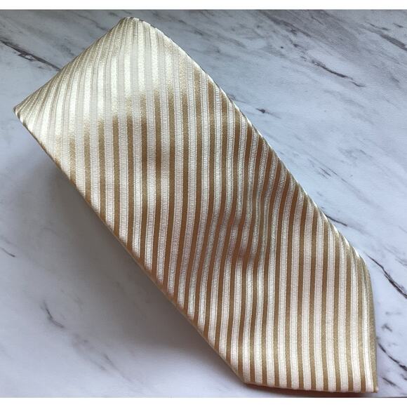 Donald Trump Men's Repp Tie Gold Vintage Signature Collection, Ultra MAGA USA - Picture 5 of 7